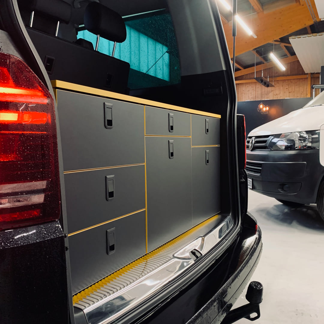 Camper Komplettsystem – Maßgeschneiderte Campingbox & Bett für VW, Mercedes & Ford