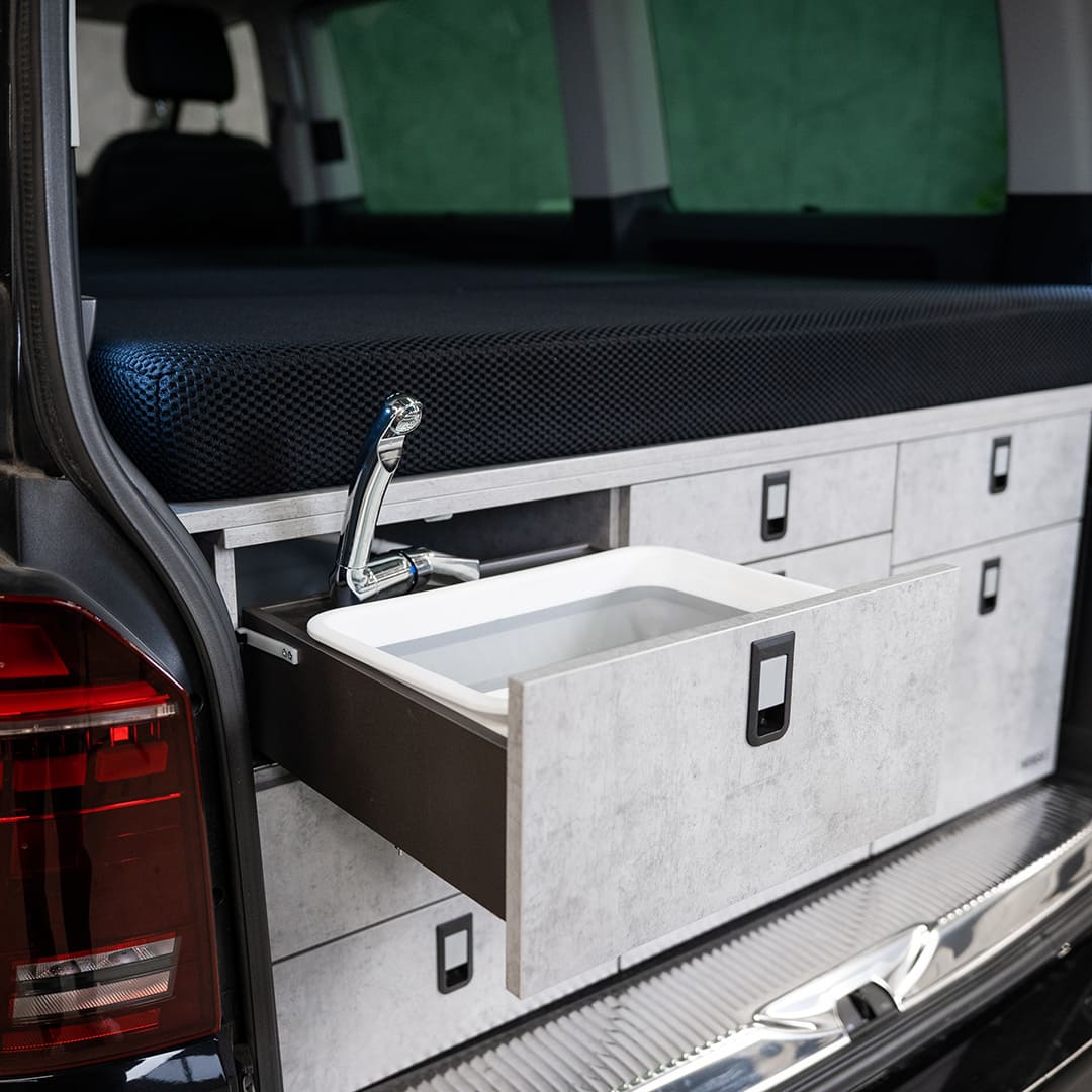 Camper Komplettsystem – Maßgeschneiderte Campingbox & Bett für VW, Mercedes & Ford