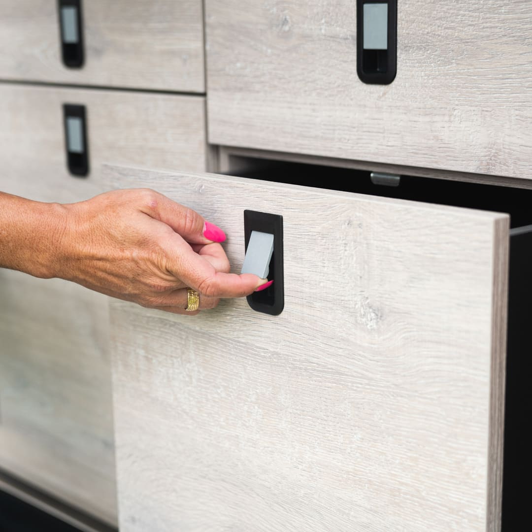 Camper Komplettsystem – Maßgeschneiderte Campingbox & Bett für VW, Mercedes & Ford